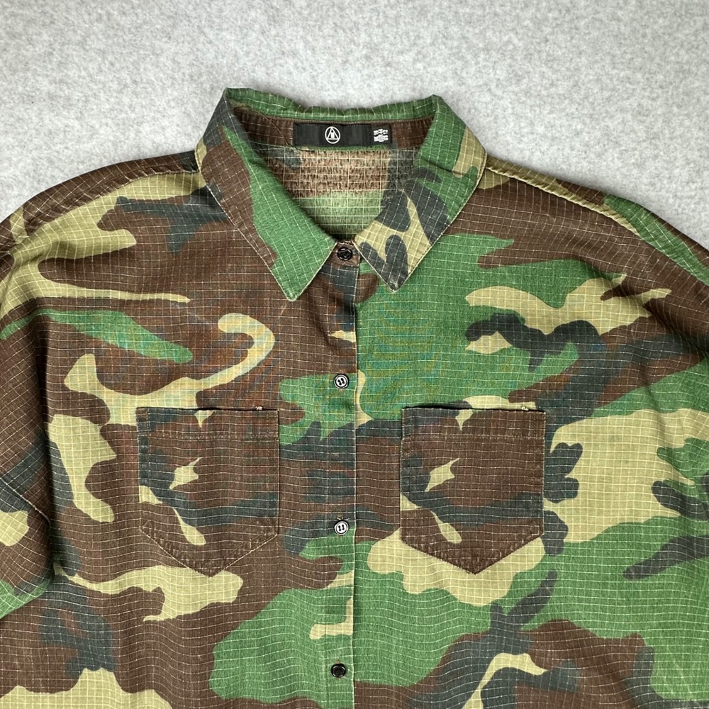 Missguided Camo Ripstop Oversized Button Up Shirt Raw Hem Woodland Camouflage - Picture 2 of 10